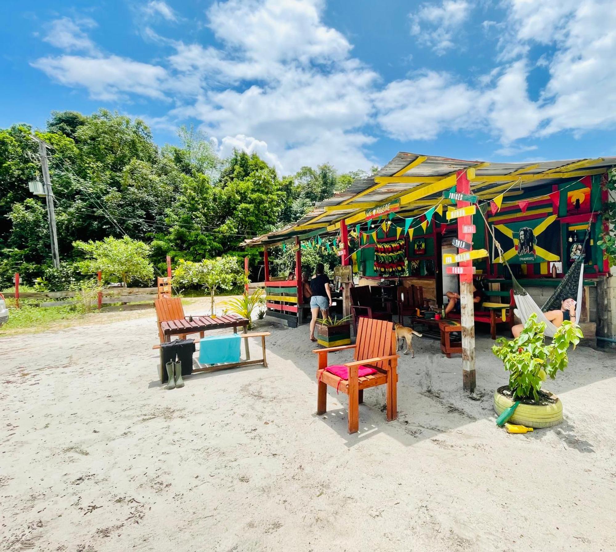 Land Of Promise - Reggae Bar & Eco Village Zanderij Eksteriør bilde