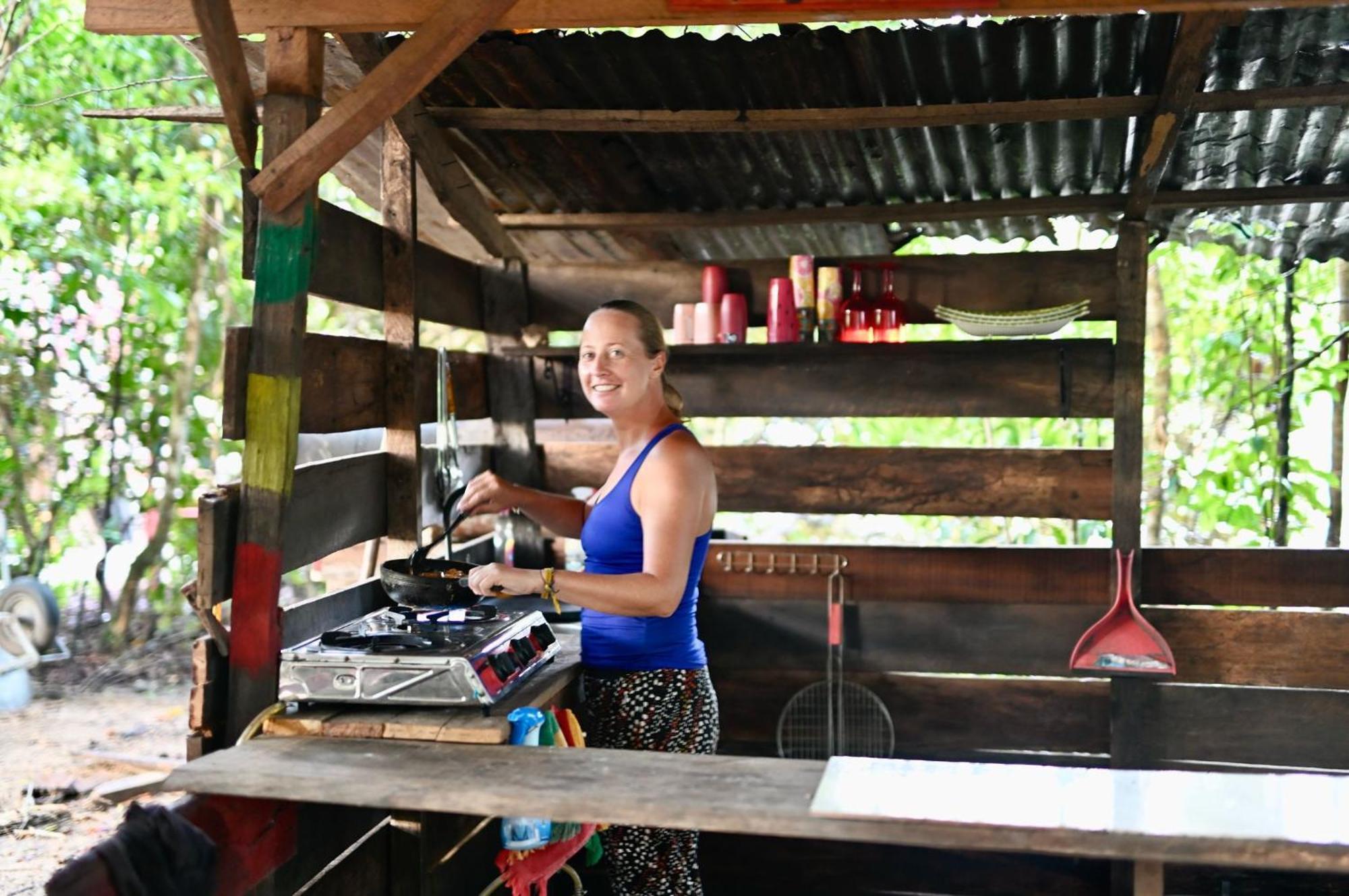 Land Of Promise - Reggae Bar & Eco Village Zanderij Eksteriør bilde